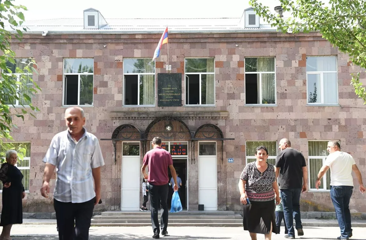 Ermənistanın Baş Prokurorluğu: 64 seçki pozuntusu barədə məlumat var