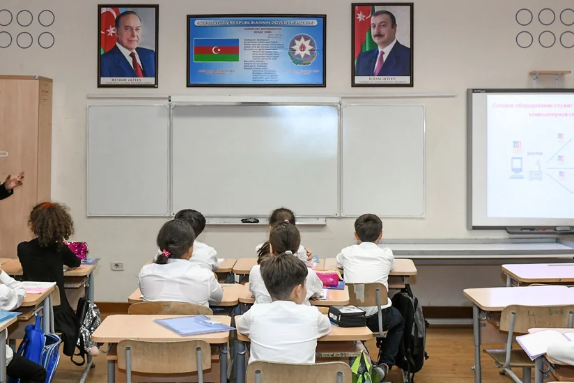 1 035 müəllim müddətsiz müqavilə ilə işləmək hüququ qazandı