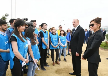 Prezident İlham Əliyev ulu öndər Heydər Əliyevin doğum gününə həsr olunan ağacəkmə aksiyasında iştirak edib - YENİLƏNİB