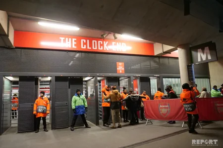 Azərbaycanı tanımayan ingilis azarkeşlər, qondarma erməni bayrağı və Arsenalın möhtəşəm stadionu...