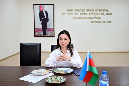 Mədəniyyət naziri Siyəzəndə vətəndaşların müraciətlərini dinləyib