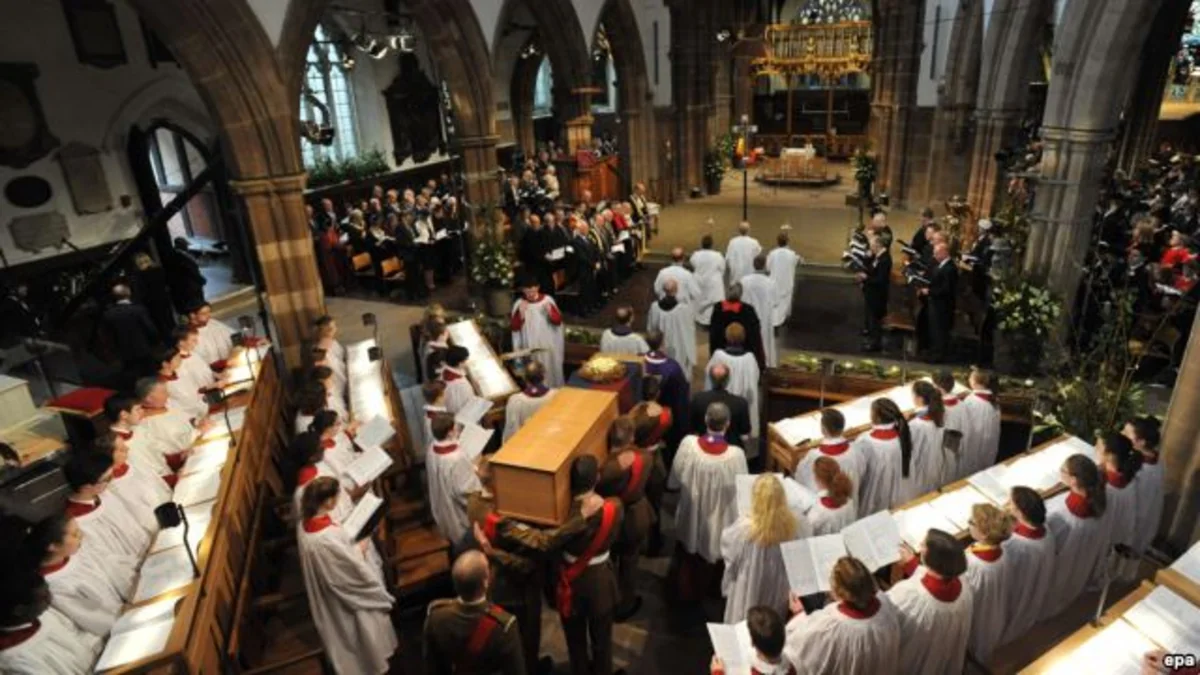 İngiltərə kralı 3-cü Richard 5 əsrdən sonra dəfn olundu