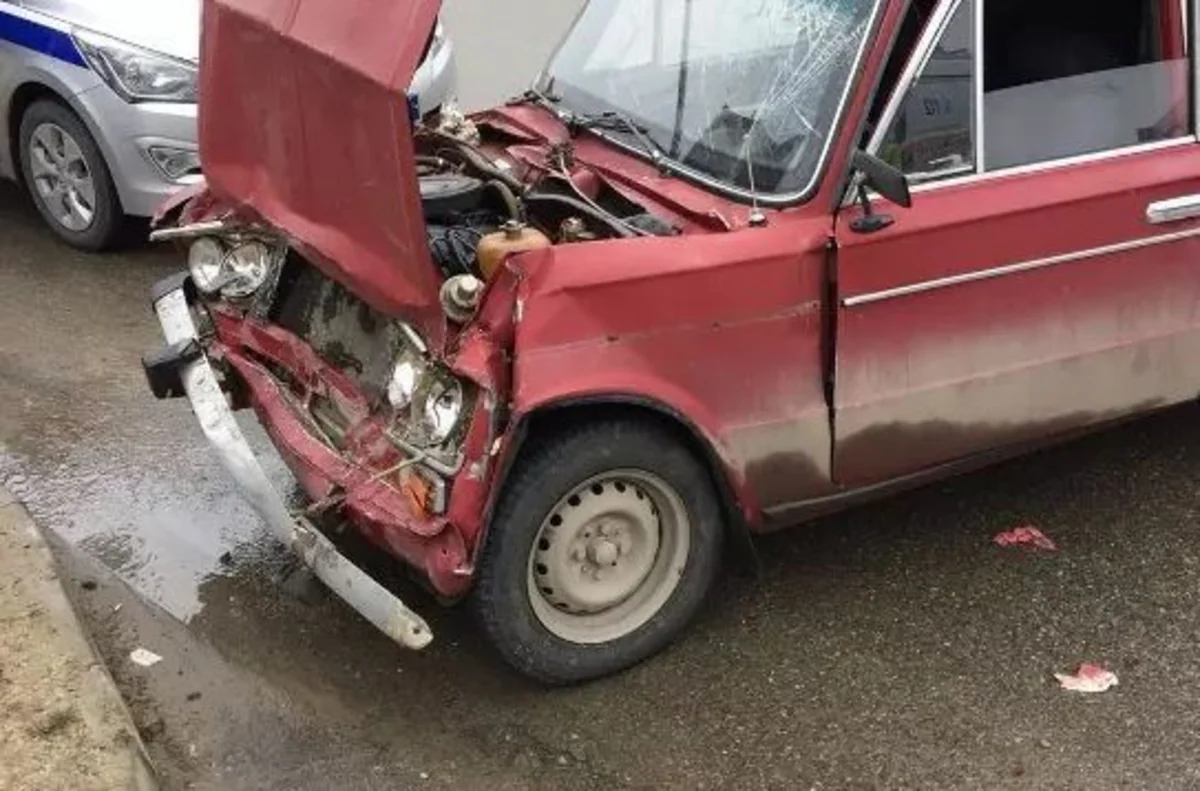 Goranboyda iki minik avtomobili toqquşub