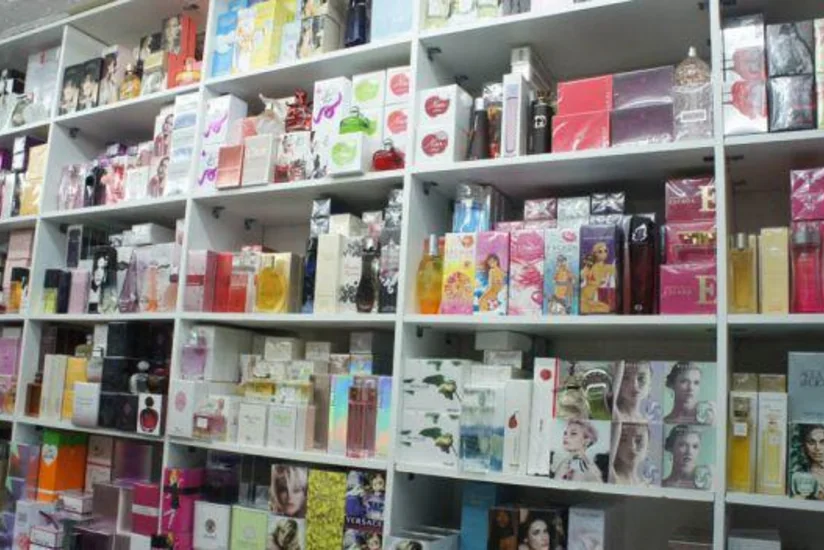 Bakıda mağazadan 8000 manatlıq parfümeriya məhsulları oğurlanıb