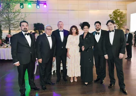 Solemn ceremony to mark Heydar Aliyev's birthday held in Baku - PHOTO