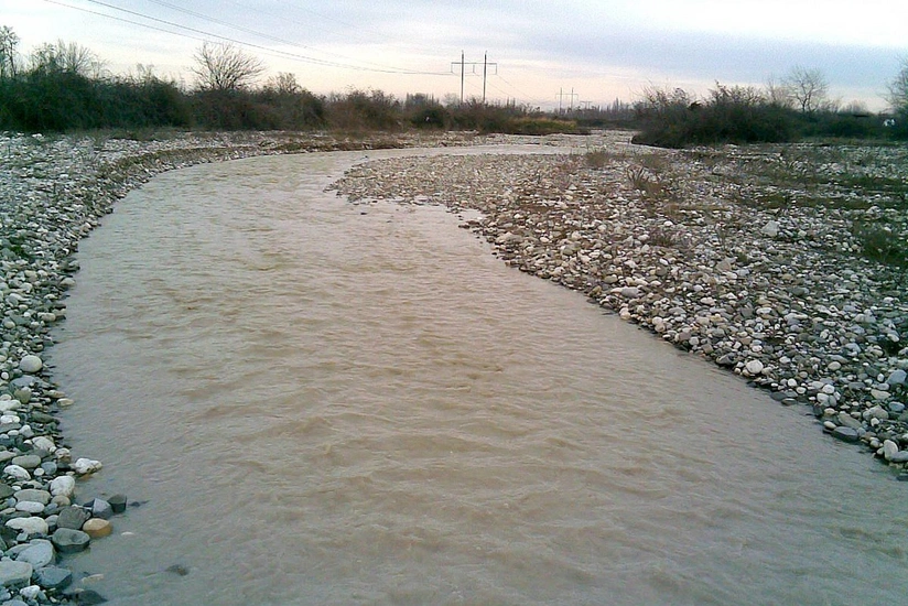 Bəzi çaylarda suyun səviyyəsi artıb