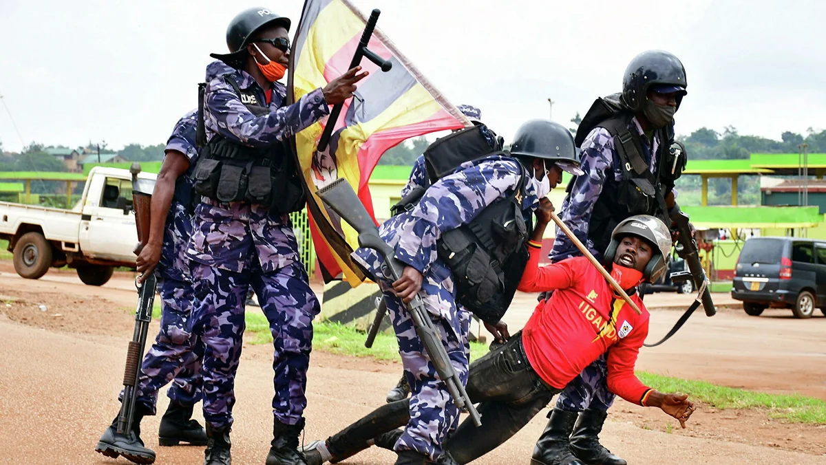 Uqandada polislə toqquşmada 37 nəfər ölüb