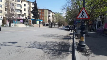 Bakı polisi icazə olmadan hərəkət edənləri müəyyənləşdirdi