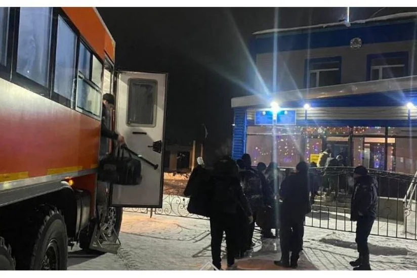 Qazaxıstan xilasediciləri 40 nəfəri təxliyə ediblər