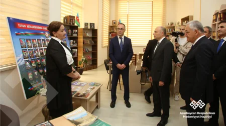 Mədəniyyət naziri Ağdamda vətəndaşları qəbul edib