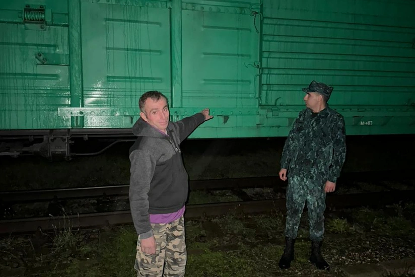 Azərbaycandan yüklərin arasında gizlənərək qatarla Rusiyaya keçməyə çalışan şəxs saxlanılıb