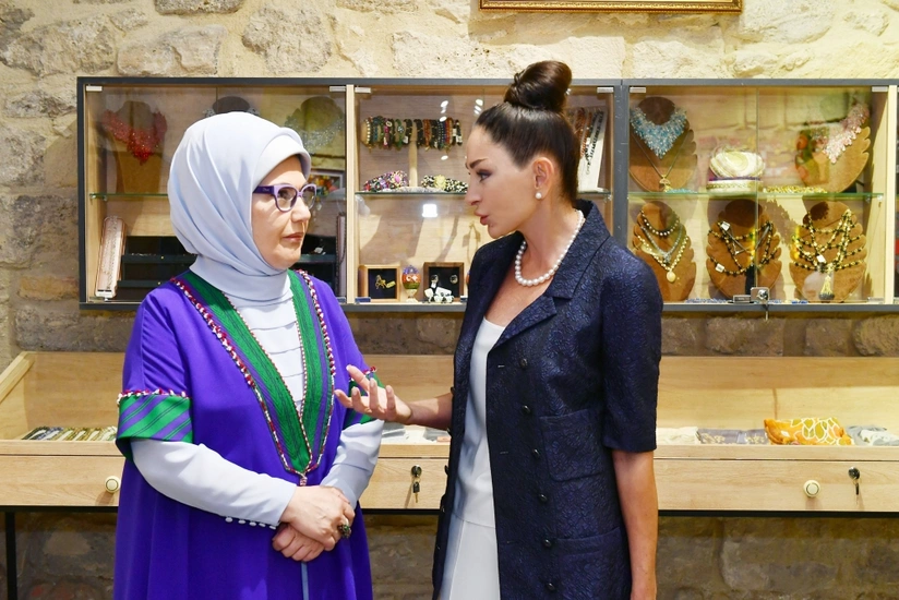 First ladies of Azerbaijan and Türkiye visit Icherisheher