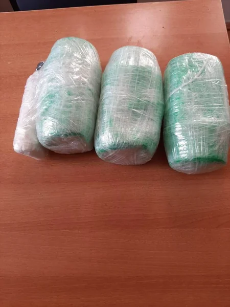 Azərbaycana qanunsuz narkotik vasitə keçirməyə cəhd edən şəxs saxlanılıb