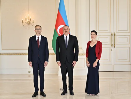 Prezident İlham Əliyev İsveçin yeni səfirinin etimadnaməsini qəbul edib - YENİLƏNİB