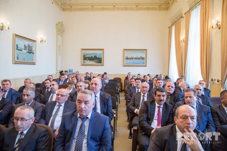 SOCAR-da neftçilərə orden və medallar təqdim olunub