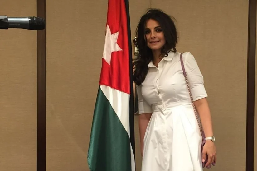 Президент наградил дочь Сируса Тебризли - ФОТО