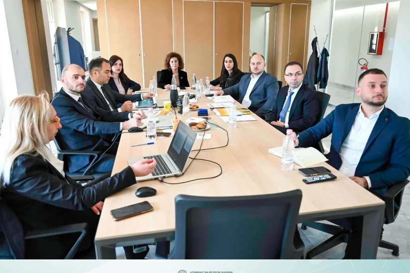 Azerbaijan, Albania discuss financial sector security