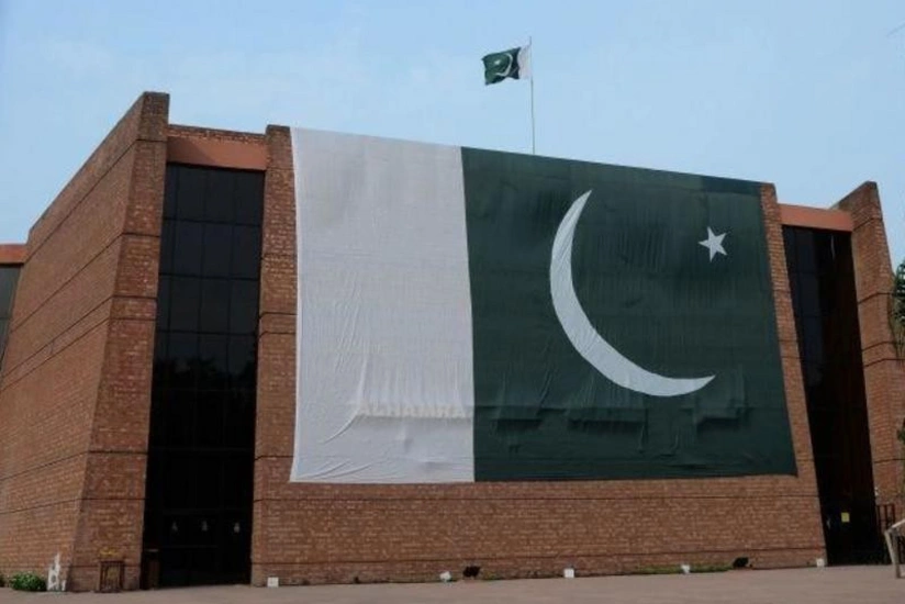 Pakistani FM: “We have to coordinate our activity to solve problem”