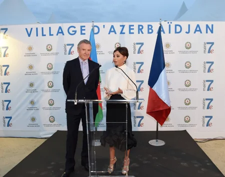 Parisdə “Azərbaycan şəhərciyi”nin rəsmi açılışı olub