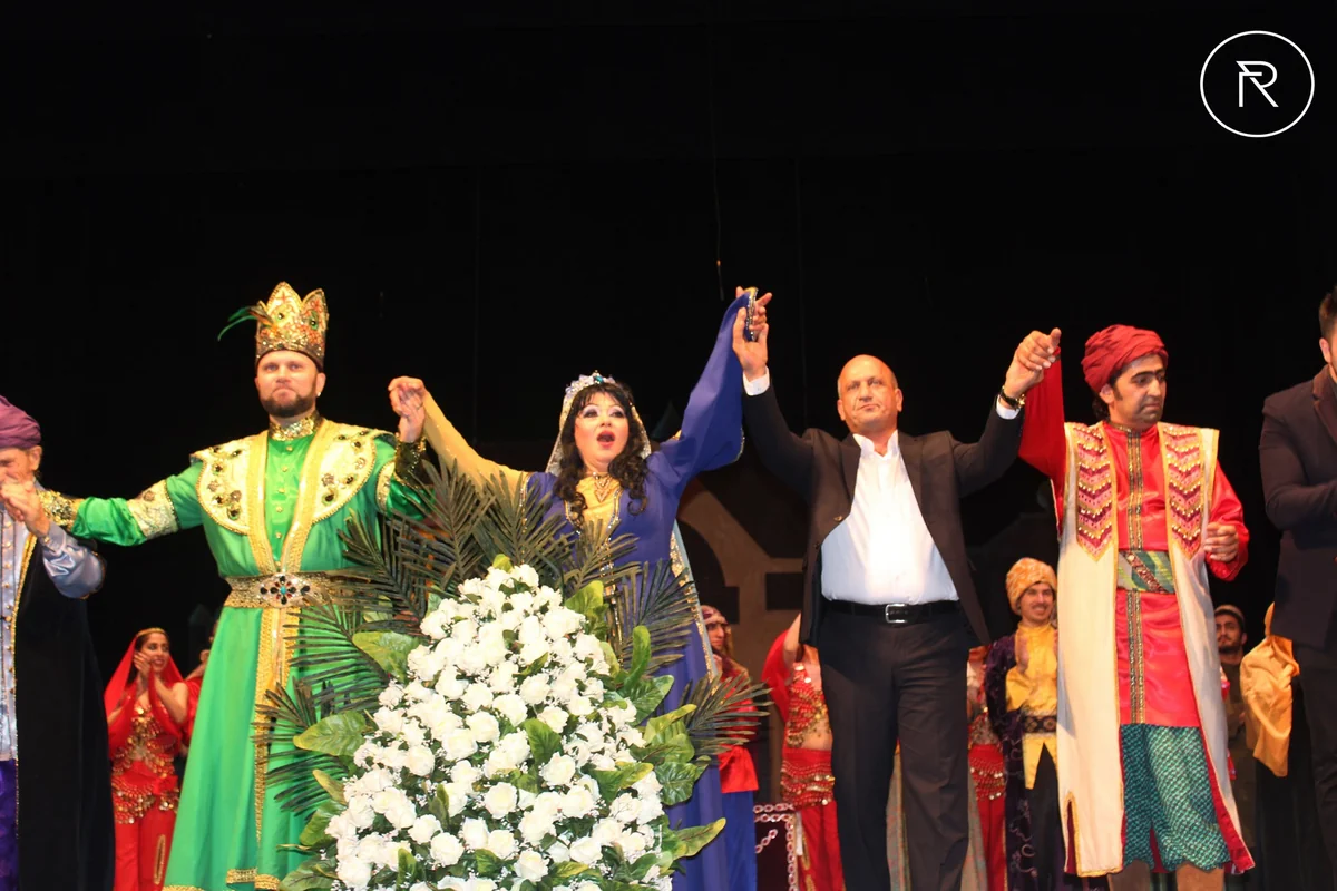 Musiqili Teatrda “Bağdadda bir gün” tamaşasının premyerası olub