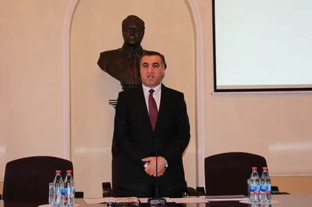 “Azneft”də payız-qış mövsümünə hazırlıq müzakirə olunub