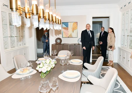 İlham Əliyev və Mehriban Əliyeva “The Ritz-Carlton Baku” hotelinin açılışında iştirak ediblər - YENİLƏNİB