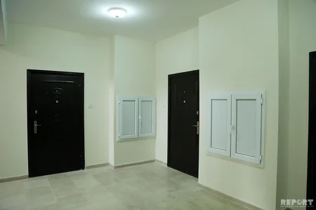 SOCAR prezidenti neftçilərə yeni mənzillərin orderlərini təqdim edib