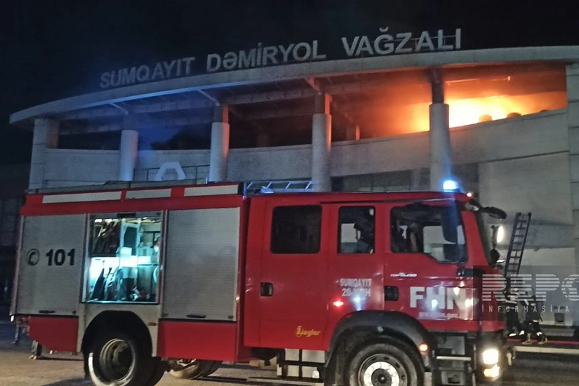 Sumqayıt dəmir yolu vağzalında yanğın olub, 10 nəfər təxliyə edilib - YENİLƏNİB - 2 - VİDEO