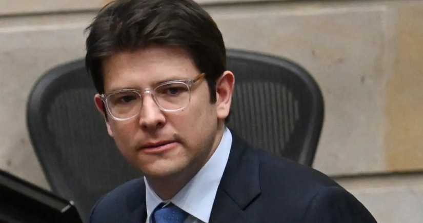 Kolumbiyalı senator sui-qəsd cəhdindən sonra əməliyyat olunub, vəziyyəti kritik olaraq qalır