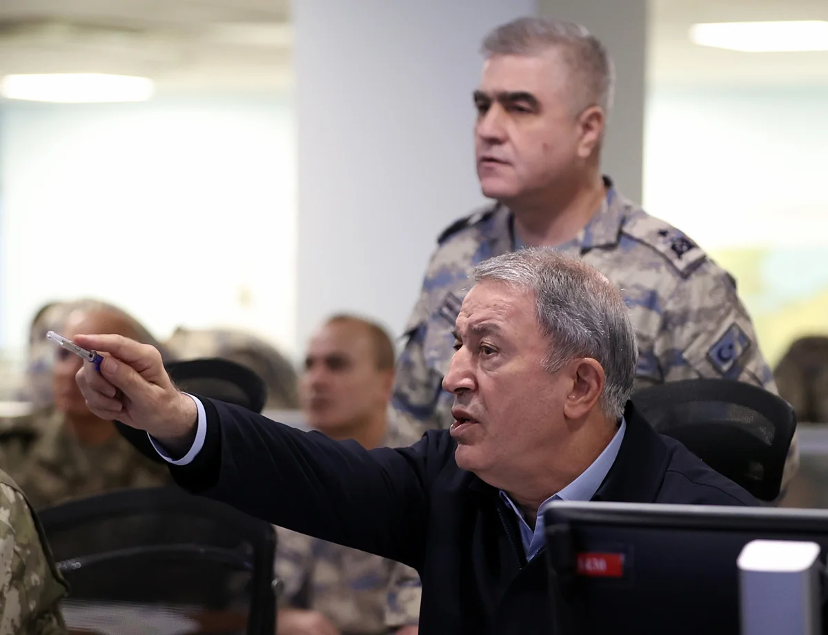 Hulusi Akar: “Son terrorçu zərərsizləşdirilənə qədər mübarizəmiz davam edəcək”