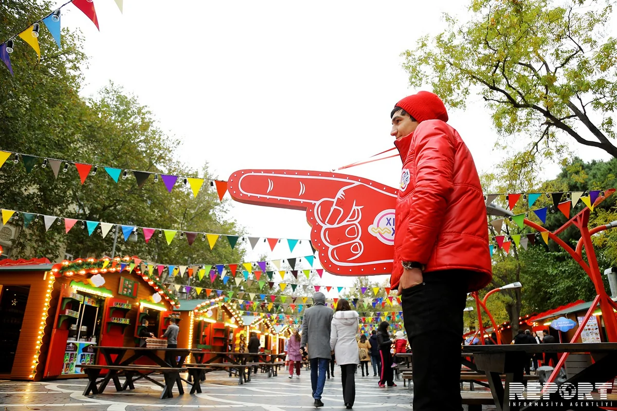 Charity fair Cold hands, warm heart opens in Baku
