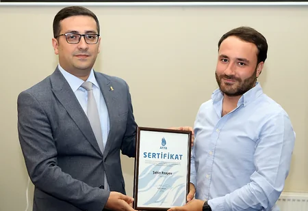 Premyer Liqada və avrokuboklarda iştirak üçün klublara lisenziyalar təqdim edilib