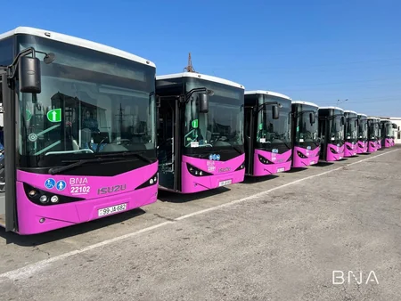 Bakıya 12 ədəd İsuzu markalı yeni avtobus gətirilib