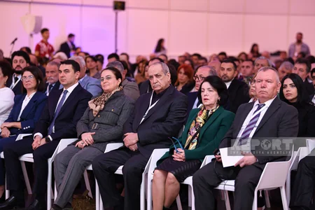 “Azərbaycan teatrı - 150: inkişaf perspektivləri” mövzusunda Teatr Forumu başlayıb