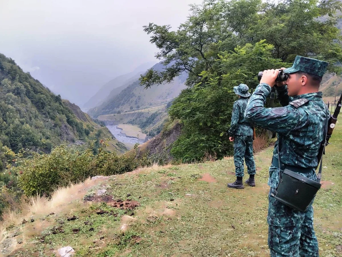 Avqustda Azərbaycan sərhədini pоzan 53 nəfər saxlanılıb