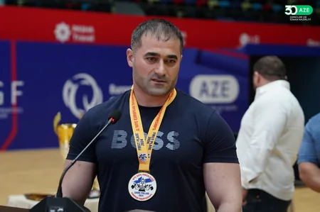 Fərid Qayıbov qitə və dünya çempionatlarında uğurla çıxış etmiş idmançılarla görüşüb