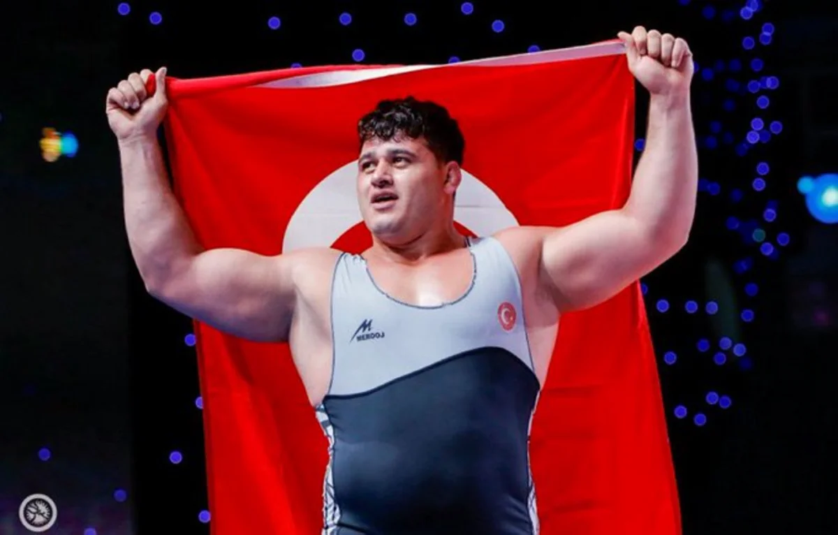 Rıza Kayaalp 11 qat Avropa çempionu olub