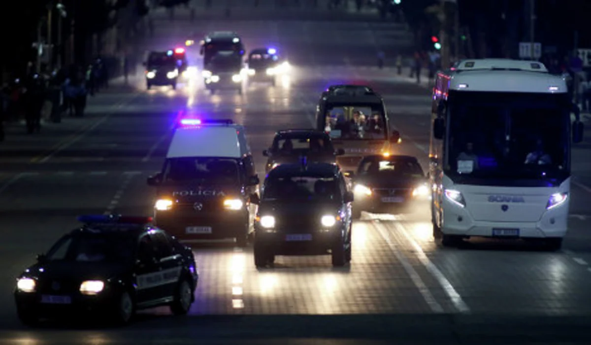 Stones thrown at Olympic press bus in Rio