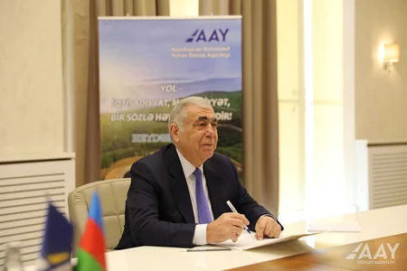 Saleh Məmmədov Xızıda vətəndaşları qəbul edib