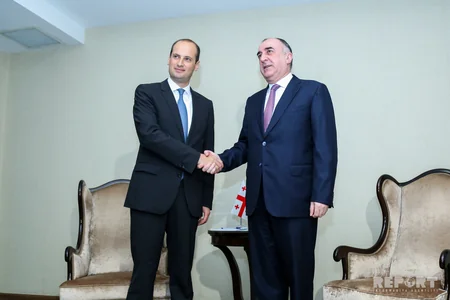 Elmar Məmmədyarov Gürcüstanın XİN başçısı ilə görüşür