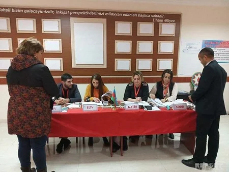 21 saylı Nəsimi birinci seçki dairəsinin 13 saylı seçki məntəqəsində 309 nəfər səs verib