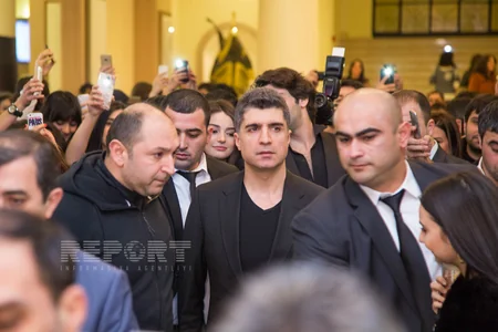 Özcan Dəniz filminin qala gecəsini Bakıda keçirdi - FOTO