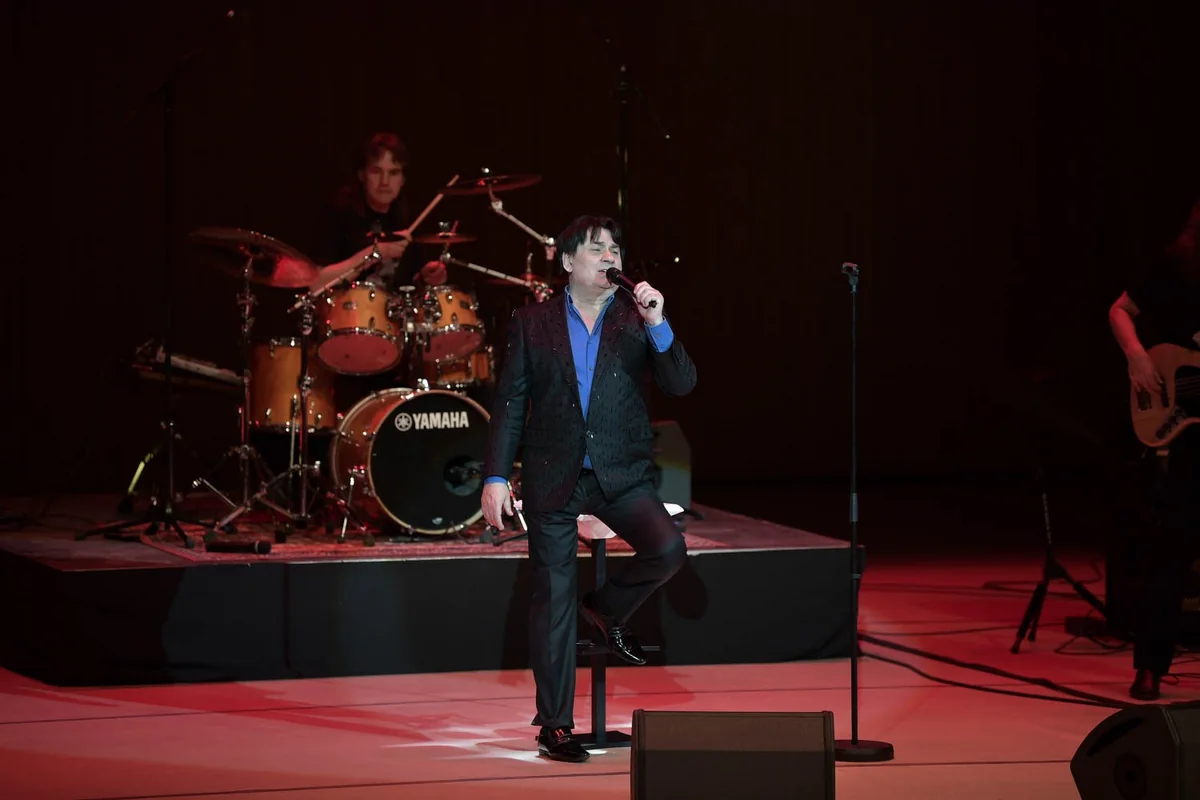 Heydər Əliyev Mərkəzində Aleksandr Serovun konserti keçirilib