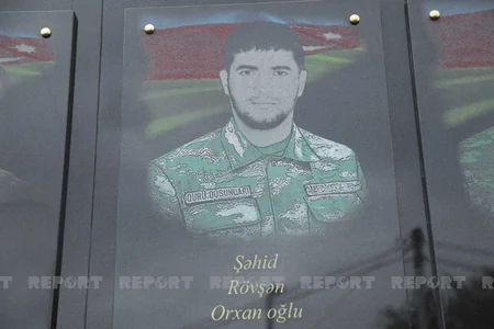 Vətən müharibəsi şəhidlərinin xatirə lövhəsi açılıb