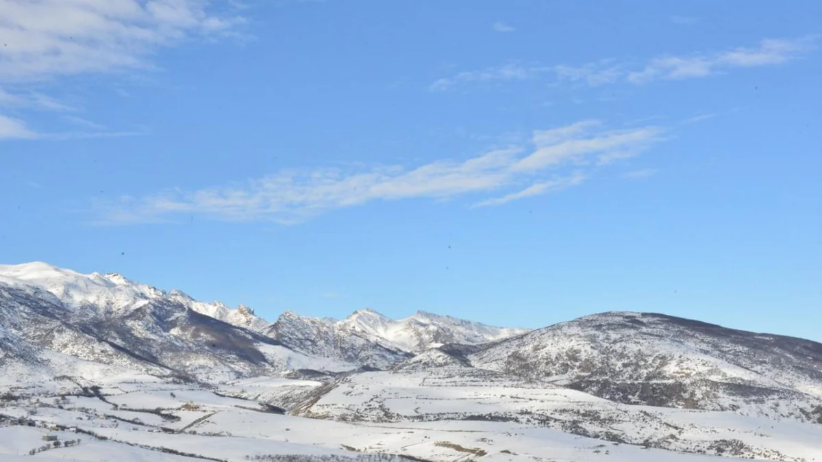 Qaxa 45 sm qar yağıb -  FAKTİKİ HAVA