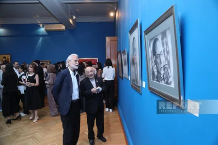 Gənc rəssam: İlk dəfə portret əsərimdə Ümummilli Lideri çəkmişəm
