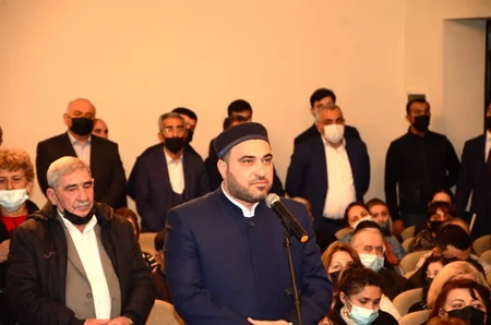 Eldar Əzizov Keşlədə sakinlərlə görüşüb