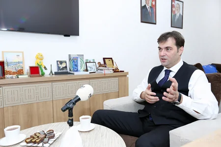 Prezidentin doğum günündə yayıma başlayan “ASAN Radio” 2 yaşına çatdı - REPORTAJ