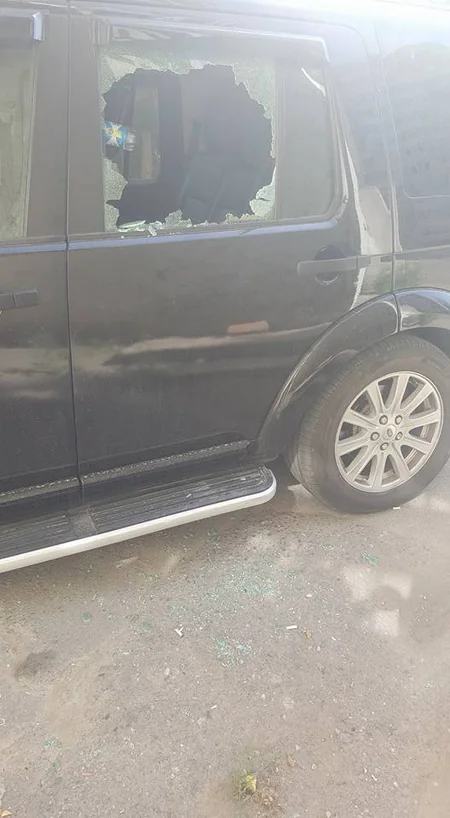 Bakıda tədqiqatçı-jurnalistin avtomobilindən oğurluq olub