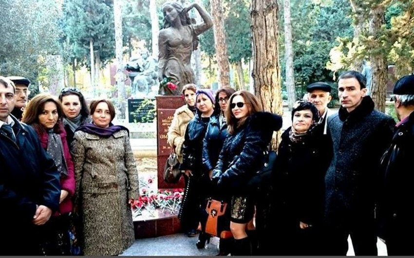 Məşhur rəqqasənin 95 yaşı qeyd olunub